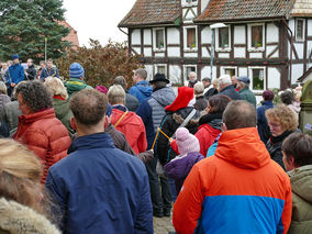 Ökumenische Feier des „Weihnachtsfriedens“ in Naumburg (Foto: Karl-Franz Thiede)